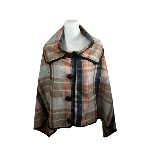 Brand new with Tags LIB NY Classic Plaid Poncho Cape with Coconut Buttons OS - Picture 9 of 16